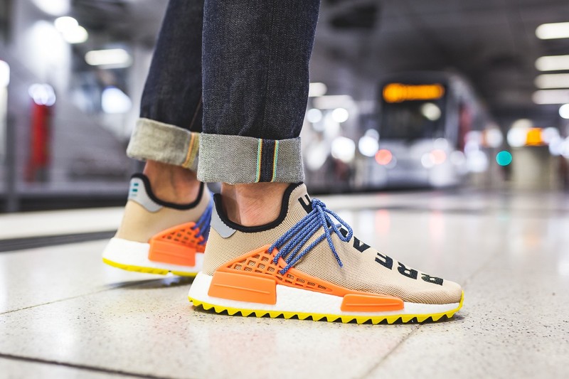 Pharrell Williams x adidas NMD Trail HU Race Pale Nude | AC7361 |